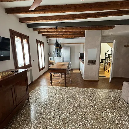 Ca' Coppo Apartment *